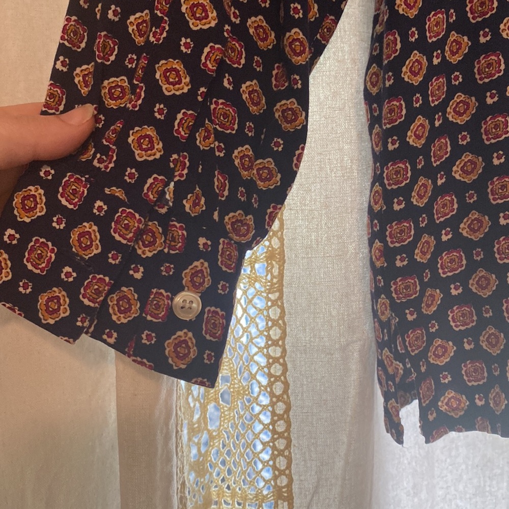 Women’s Patterned Button Down Shirt, M - image 4